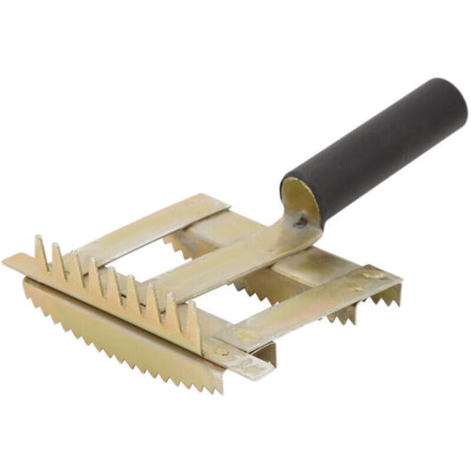 Livestock Shedding Comb for Smooth Coats, Ergonomic Handle, Anti-itch Harrow Rake Grooming Tool for Livestock